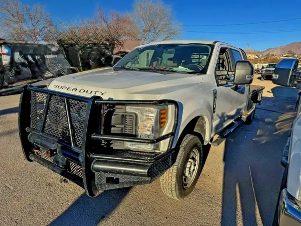 1FT7W2B6XJEB22735 2018 FORD F250 - Image 2