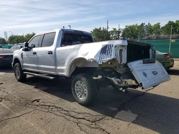 1FT7W2B6XJEB37297 2018 FORD F250 - Image 2