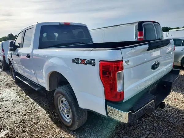 1FT7W2B6XJEB92378 2018 FORD F250 - Image 2