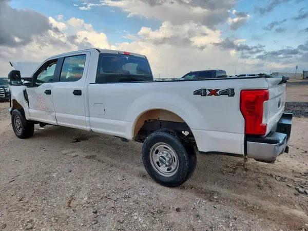 1FT7W2B6XJEC65488 2018 FORD F250 - Image 2