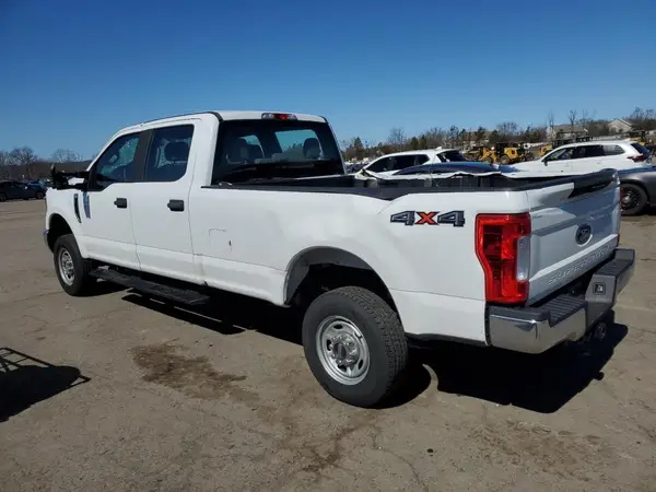 1FT7W2B6XJEC73588 2018 FORD F250 - Image 2