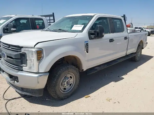 1FT7W2B6XKEF60978 2019 FORD F250 - Image 2