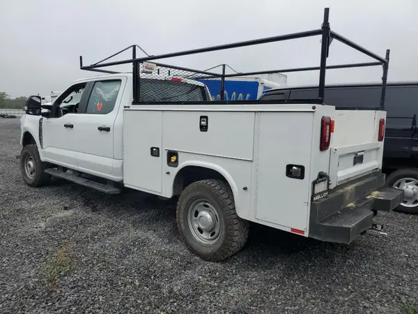 1FT7W2BA0RED89835 2024 FORD F250 - Image 2