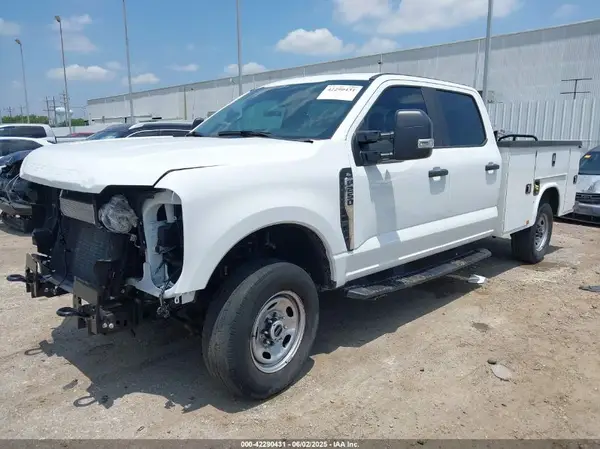 1FT7W2BA2REE64230 2024 FORD F250 - Image 2