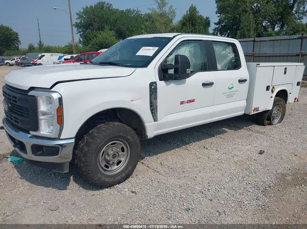 2024 FORD F250 IAAI lot 45600470 auction photo 2