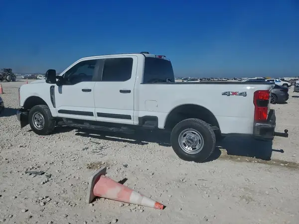1FT7W2BA8PED88588 2023 FORD F250 - Image 2