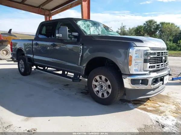 1FT7W2BN4REF18369 2024 FORD F250 - Image 1
