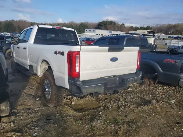 1FT7W2BN7PEE22894 2023 FORD F250 - Image 2