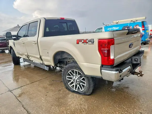 1FT7W2BT0HEB16894 2017 FORD F250 - Image 2