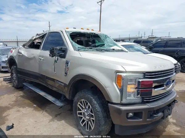 1FT7W2BT0HEB57638 2017 FORD F250 - Image 1