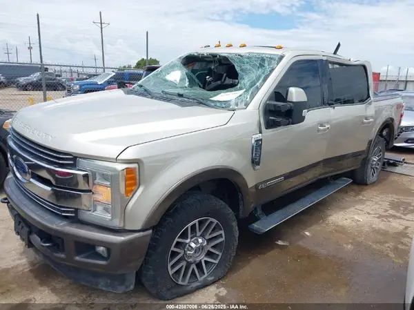 1FT7W2BT0HEB57638 2017 FORD F250 - Image 2