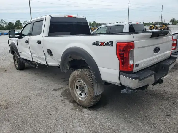 1FT7W2BT0HEC10323 2017 FORD F250 - Image 2