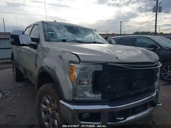 1FT7W2BT0HED92024 2017 FORD F250 - Image 1