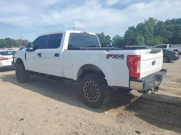 1FT7W2BT0HEE65747 2017 FORD F250 - Image 2