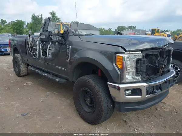 1FT7W2BT0HEF08922 2017 FORD F250 - Image 1