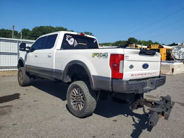1FT7W2BT0JEC36250 2018 FORD F250 - Image 2