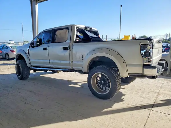 1FT7W2BT1HEB13289 2017 FORD F250 - Image 2