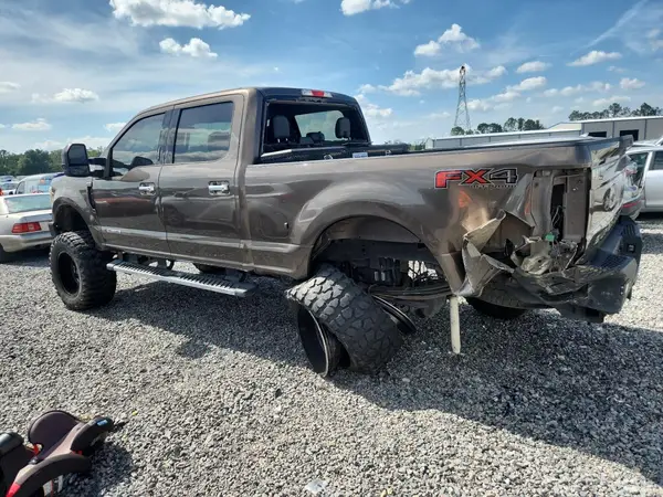 1FT7W2BT1HEB26818 2017 FORD F250 - Image 2