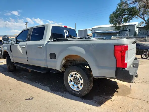 1FT7W2BT1HED31300 2017 FORD F250 - Image 2