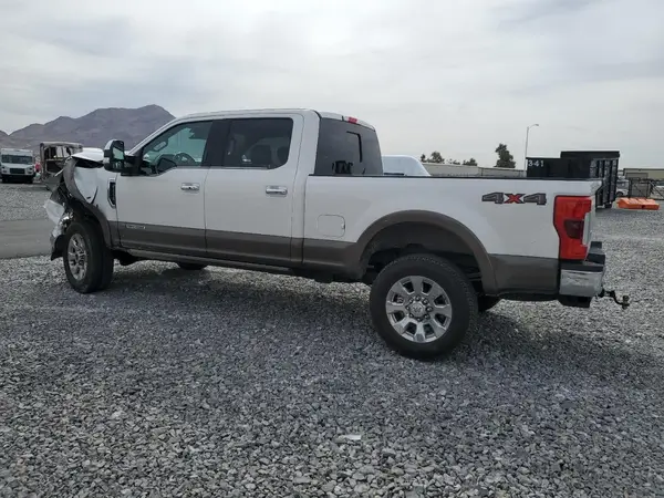 1FT7W2BT1HEE02432 2017 FORD F250 - Image 2