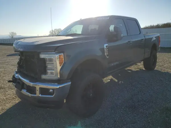 1FT7W2BT1HEE32885 2017 FORD F250 - Image 1