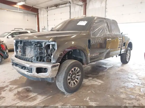 1FT7W2BT1HEE69676 2017 FORD F250 - Image 2