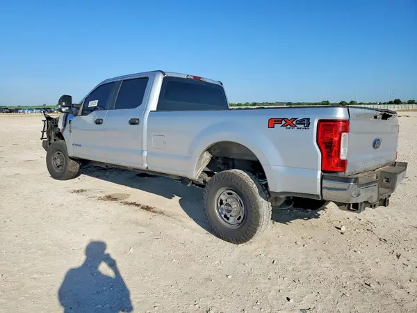 1FT7W2BT1JEC12510 2018 FORD F250 - Image 2