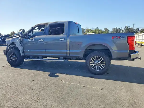 1FT7W2BT1JEC92407 2018 FORD F250 - Image 2