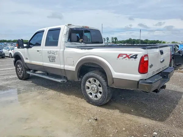 1FT7W2BT2GEB11016 2016 FORD F250 - Image 2