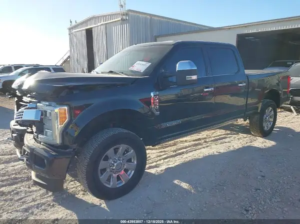 1FT7W2BT2HEC08220 2017 FORD F250 - Image 2