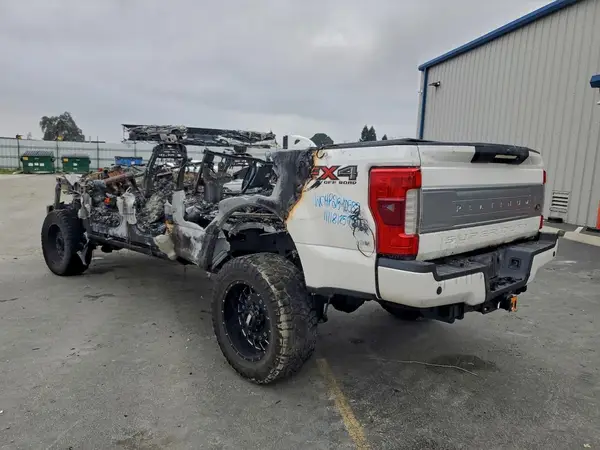 1FT7W2BT2HEE57679 2017 FORD F250 - Image 2