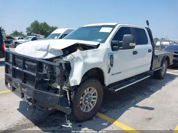 1FT7W2BT2HEE85692 2017 FORD F250 - Image 2
