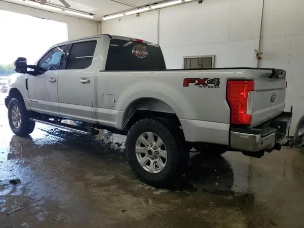 1FT7W2BT2HEE92335 2017 FORD F250 - Image 2