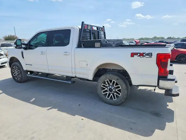1FT7W2BT2HEF10378 2017 FORD F250 - Image 2