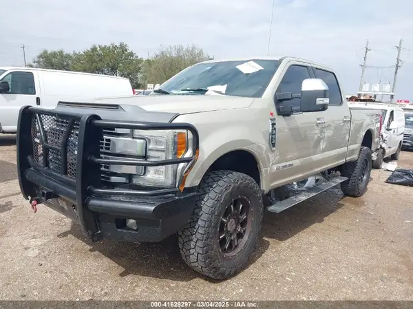 1FT7W2BT2HEF10591 2017 FORD F250 - Image 2