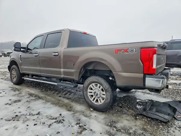 1FT7W2BT2HEF42716 2017 FORD F250 - Image 2