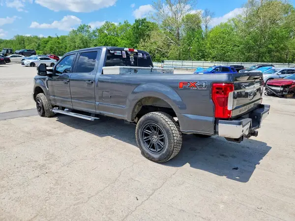 1FT7W2BT2JEB88816 2018 FORD F250 - Image 2