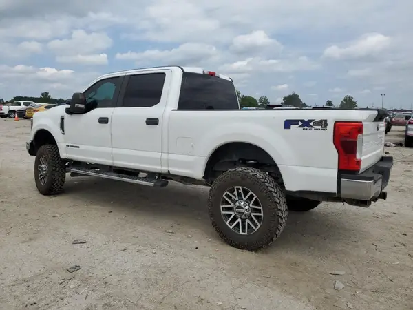 1FT7W2BT2JEC06313 2018 FORD F250 - Image 2