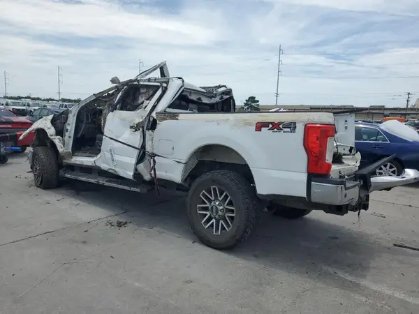 1FT7W2BT2JEC24097 2018 FORD F250 - Image 2