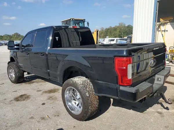 1FT7W2BT2JEC74885 2018 FORD F250 - Image 2