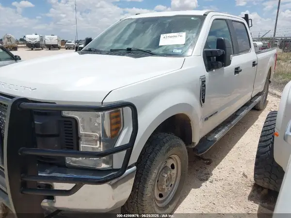 1FT7W2BT2JEC78080 2018 FORD F250 - Image 2