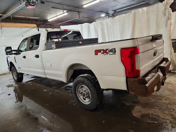 1FT7W2BT2JEC94845 2018 FORD F250 - Image 2