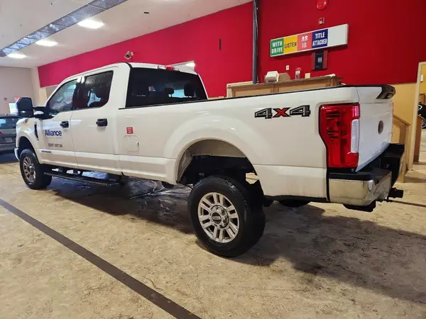 1FT7W2BT2KED75040 2019 FORD F250 - Image 2
