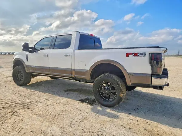 1FT7W2BT2KEF28676 2019 FORD F250 - Image 2