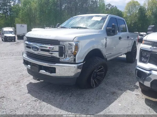1FT7W2BT2KEF52041 2019 FORD F250 - Image 2