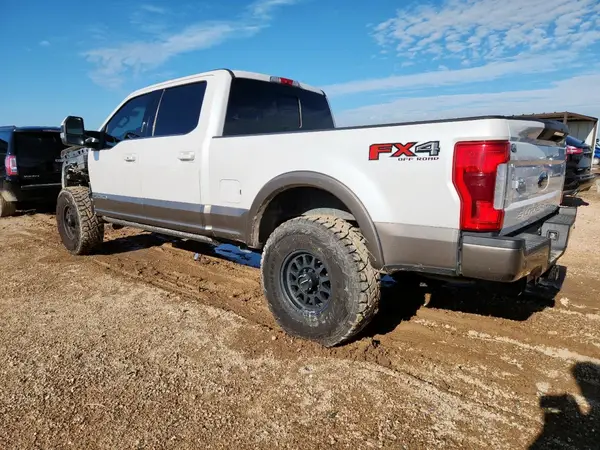 1FT7W2BT2KEF77084 2019 FORD F250 - Image 2