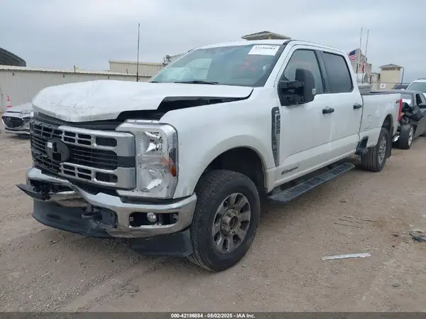 1FT7W2BT2RED24809 2024 FORD F250 - Image 2