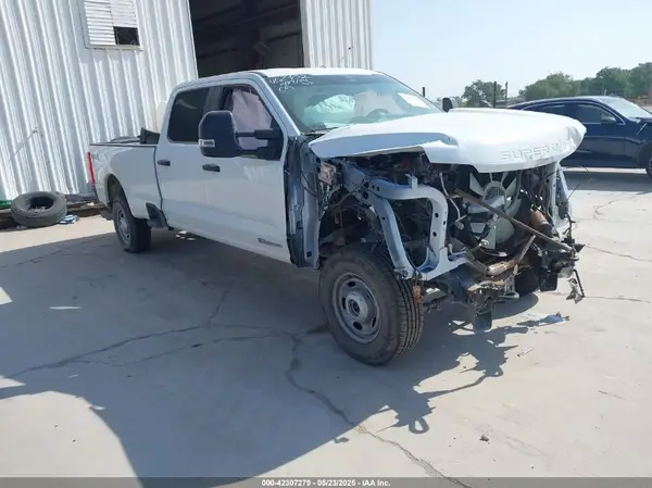 1FT7W2BT2REE29043 2024 FORD F250 - Image 1