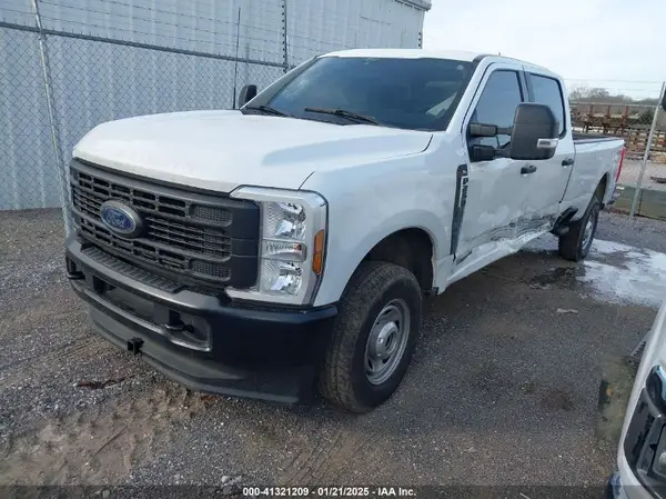 1FT7W2BT2REF16747 2024 FORD F250 - Image 2