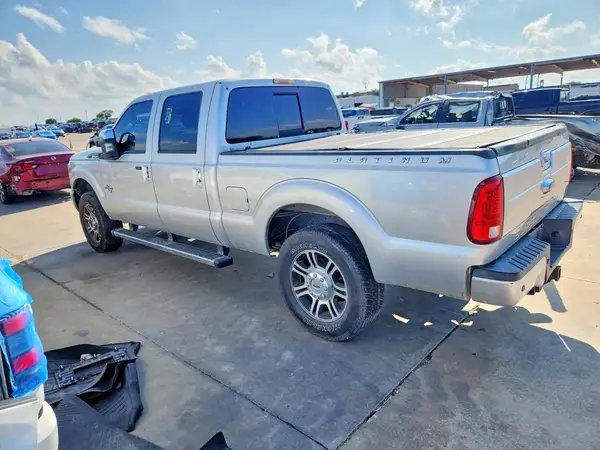1FT7W2BT3GEA25326 2016 FORD F250 - Image 2